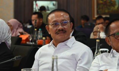 Anggota Komisi VI DPR RI Gde Sumarjaya Linggih di sela Kunjungan Kerja Komisi VI DPR RI di Surabaya, Jawa Timur.