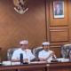 Ketua Pansus DPRD Badung I Made Rai Wirata memimpin rapat kerja finalisasi Raperda Pencabutan Perda Administrasi Kependudukan di DPRD Badung, Rabu (29/7/2026).