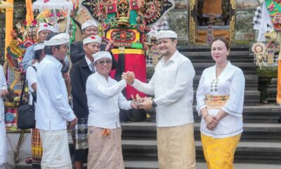 Wakil Bupati Badung Bagus Alit Sucipta menghadiri persembahyangan Bhakti Penganyar pada Karya Agung di Pura Dalem Desa Adat Sempidi, Mengwi