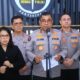Kadivhumas Polri Irjen Pol. Johnny Edison Isir memberikan keterangan pers terkait mutasi 146 Pati dan Pamen Polri.