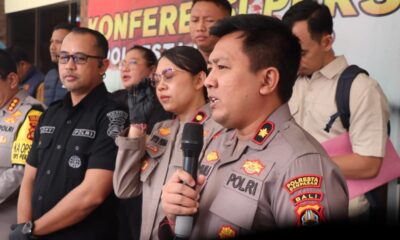 Kapolsek Denpasar Selatan Kompol Agus Adi Apriyoga memberikan keterangan terkait pengungkapan komplotan curanmor dengan lima pelaku dan enam motor disita.