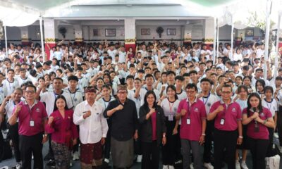 Sekda Kota Denpasar I Gusti Ngurah Eddy Mulya menjadi narasumber pada kegiatan MPLS di SMK PGRI 3 Denpasar.