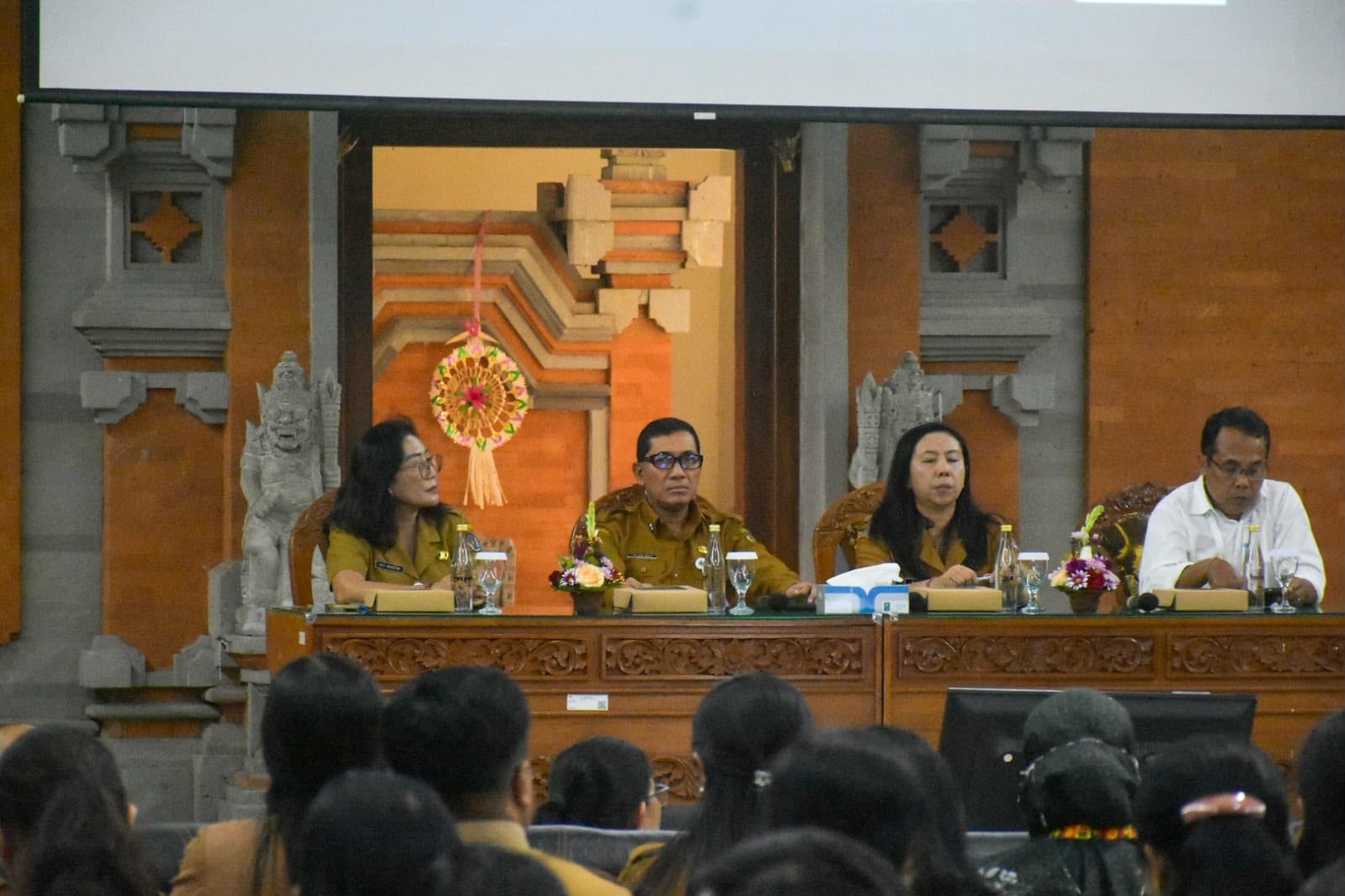 Sekretaris Daerah Kota Denpasar I Gusti Ngurah Eddy Mulya memimpin sosialisasi Budaya Sekolah Aman dan Nyaman bagi kepala sekolah se-Kota Denpasar di BPMP Provinsi Bali.