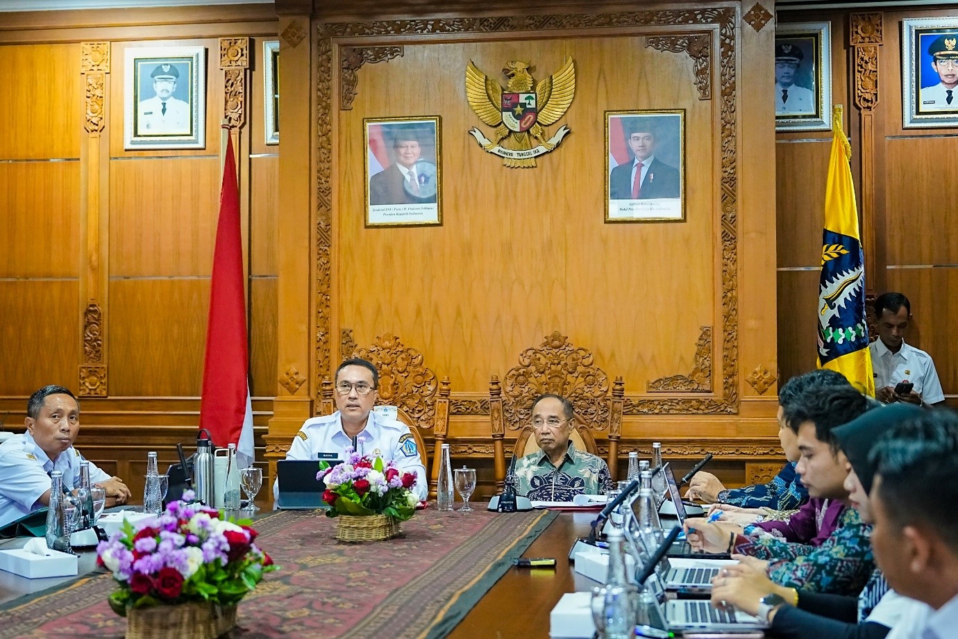 Sekda Badung Ida Bagus Surya Suamba menerima audiensi Ketua Dewan Pengawas KPK Gusrizal di Puspem Badung membahas pengelolaan aset rampasan negara