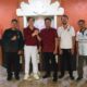 Anggota KPU Provinsi Bali dan jajaran Dukcapil Provinsi Bali dalam kunjungan kerja sinkronisasi data di Denpasar.