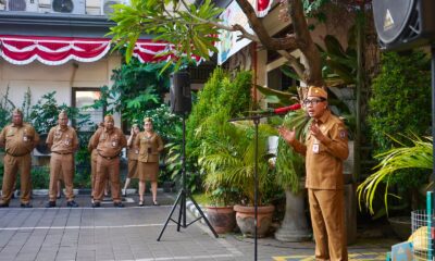 Sekretaris Daerah Kota Denpasar I Gusti Ngurah Eddy Mulya memimpin apel disiplin di lingkungan Badan Pendapatan Daerah Denpasar.