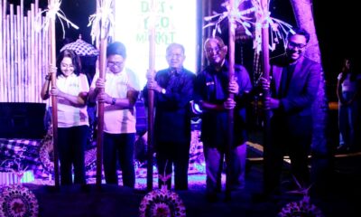 Gubernur Bali Wayan Koster bersama Bupati Badung Adi Arnawa, Direktur Operasi ITDC Troy Reza Waroka, dan Sub Brand Office Head Nusa Dua Risan Hanuraga membuka BRIMo Nusa Dua Eco Market 2026 di kawasan The Nusa Dua.