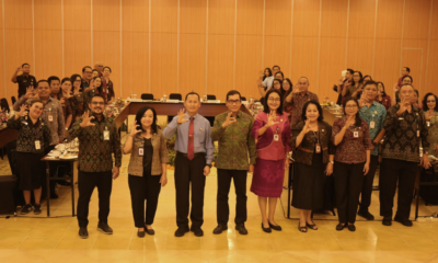 Sekda Denpasar Eddy Mulya, Kepala Kejari Denpasar Trimo, dan Kepala BPJS Ketenagakerjaan Cabang Bali Denpasar Adventus Edison Souhuwat dalam rapat di Prama Beach Hotel Sanur.