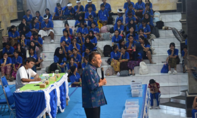 Ketua KPU Provinsi Bali I Dewa Agung Gede Lidartawan saat acara KPU Goes to School.