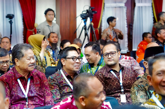 Wabup Alit Sucipta menghadiri Rakor Penguatan Integritas dan Pencegahan Korupsi di Gedung Negara Grahadi, Surabaya