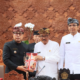 Wakil Walikota Denpasar Arya Wibawa bersama Ketua DPRD I Gusti Ngurah Gede dan Wakil Ketua DPRD Made Oka Cahyadi Wiguna dalam Rapat Paripurna ke-11 DPRD Kota Denpasar.