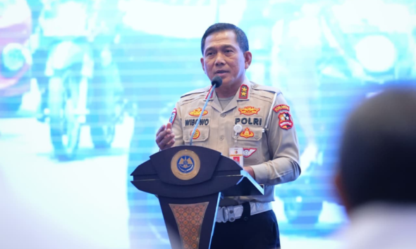 Kepala Korps Lalu Lintas Polri Irjen Pol. Wibowo luruskan informasi hoaks kenaikan denda tilang dan tilang manual menyeluruh.
