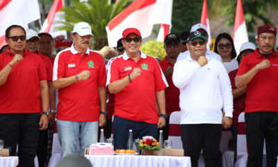 Bupati Tabanan I Komang Gede Sanjaya didampingi Wakil Bupati I Made Dirga membuka Lomba Kebangsaan Baris-Berbaris di Taman Perjuangan Singasana.