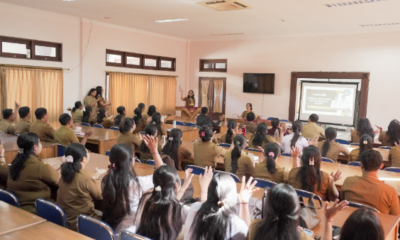 Asisten Pemkesra Setda Badung Luh Suryaniti mewakili Bupati Badung membuka Bimtek Literasi Informasi bagi pustakawan, guru dan pegiat literasi di Gedung Layanan Baca Sastra Mangutama, Diskerpus Badung.