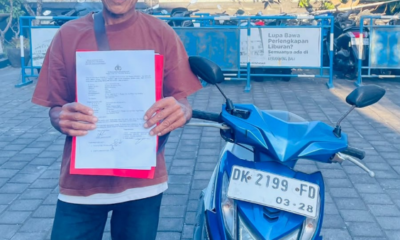 Sepeda motor Honda Beat milik korban curanmor yang ditemukan warga di kawasan Pantai Lembeng, Sukawati, Kabupaten Gianyar.