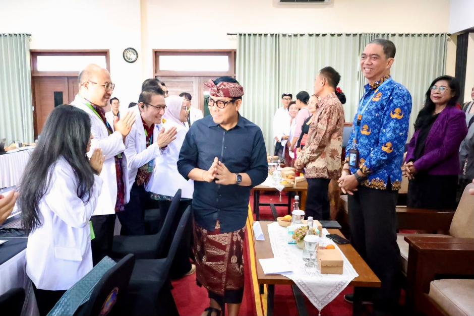 Wakil Walikota Denpasar I Kadek Agus Arya Wibawa menghadiri Evaluasi Lapangan Usul Pembukaan Fakultas Kedokteran UNBI.