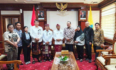 Gubernur Bali Wayan Koster bertemu jajaran Kementerian Luar Negeri di Kantor Gubernur Bali, Renon, Denpasar.