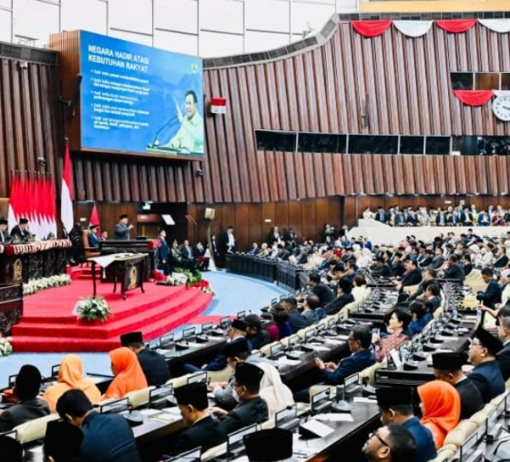 Presiden Prabowo Subianto menyampaikan pidato Keterangan Pemerintah atas RUU APBN 2027 di Rapat Paripurna DPR RI, Jakarta.