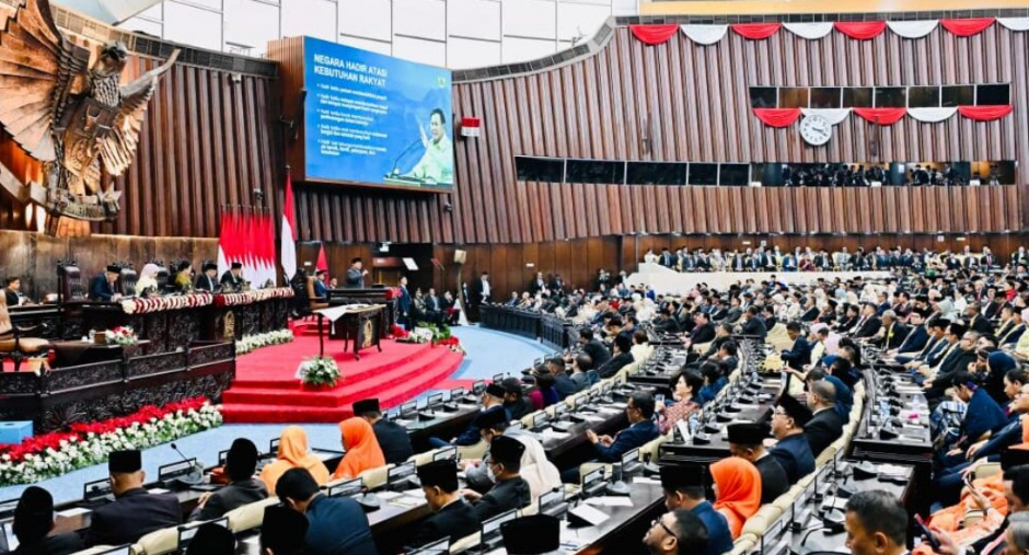 Presiden Prabowo Subianto menyampaikan pidato Keterangan Pemerintah atas RUU APBN 2027 di Rapat Paripurna DPR RI, Jakarta.