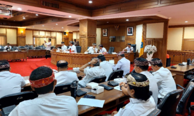 Rapat Kerja Badan Anggaran DPRD Kabupaten Badung bersama TAPD Badung membahas Rancangan Perubahan KUA-PPAS Tahun Anggaran 2026 di Ruang Rapat Madya Gosana.
