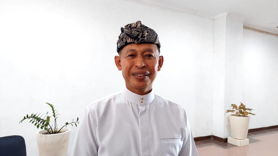 Ketua Fraksi Gerindra DPRD Kabupaten Badung I Wayan Puspa Negara memberikan keterangan di sela Rapat Paripurna KUA-PPAS Perubahan 2026.