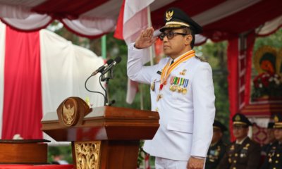 Walikota Denpasar Jaya Negara menjadi Inspektur Upacara peringatan HUT Ke-81 Kemerdekaan RI di Lapangan Lumintang, Denpasar.