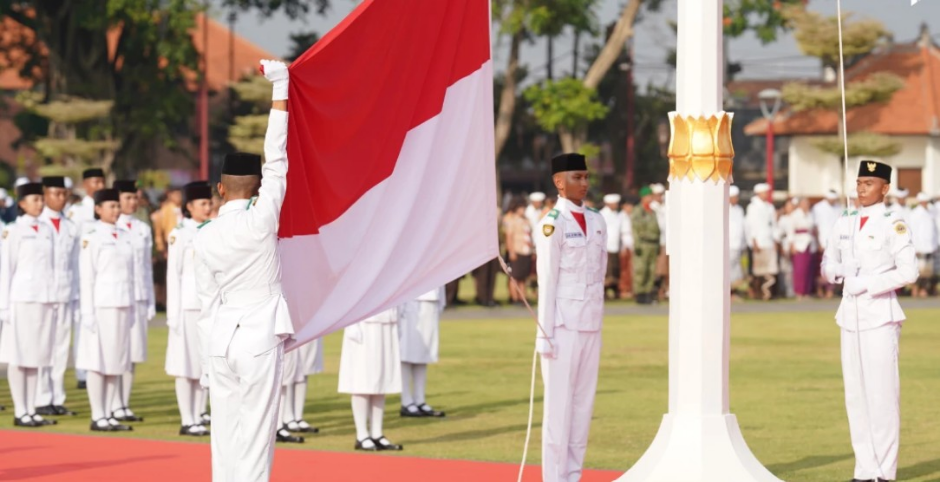 Pemerintah Kabupaten Gianyar menggelar Upacara Peringatan HUT Ke-81 Kemerdekaan RI di Alun-alun Gianyar.