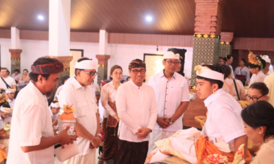 Wakil Walikota Denpasar I Kadek Agus Arya Wibawa menghadiri Upacara Mepandes atau Metatah Massal di Balai Banjar Bhuana Merta, Desa Tegal Harum.