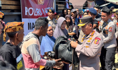 Kapolri Jenderal Pol. Listyo Sigit Prabowo meninjau lokasi terdampak dan pengungsian gempa di Kabupaten Manggarai dan Manggarai Timur.