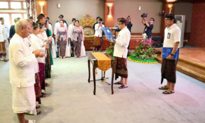 Walikota Jaya Negara melantik dan mengambil sumpah jabatan 81 pejabat struktural Pemkot Denpasar di Graha Sewaka Dharma