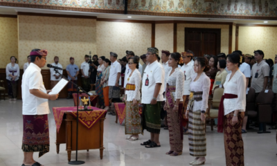 Bupati Adi Arnawa melantik dan mengambil sumpah pejabat Pemkab Badung di Ruang Kertha Gosana, Puspem Badung