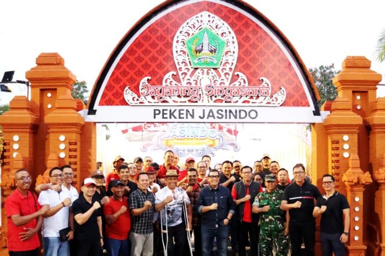Bupati Tabanan I Komang Gede Sanjaya menghadiri pelaksanaan Peken Jasindo Tahun 2026 di Taman Bung Karno – Garuda Wisnu Singasana, Tabanan.