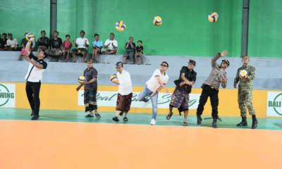 Bupati Badung I Wayan Adi Arnawa membuka Turnamen Bola Voli Putra Masceti Cup II di Banjar Tegal Kuning, Desa Bongkasa Pertiwi, Abiansemal.