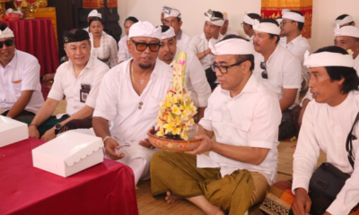 Walikota Denpasar I Gusti Ngurah Jaya Negara menghadiri Upacara Pujawali dan Ngenteg Linggih di Pura Banjar Dukuh Sari, Desa Adat Sesetan.