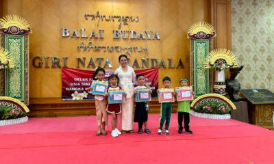 Bunda PAUD Kabupaten Badung Nyonya Rasniathi Adi Arnawa menghadiri Gelar Kreativitas Lomba PAUD/TK Se-Kabupaten Badung di Gedung Balai Budaya Giri Nata Mandala.