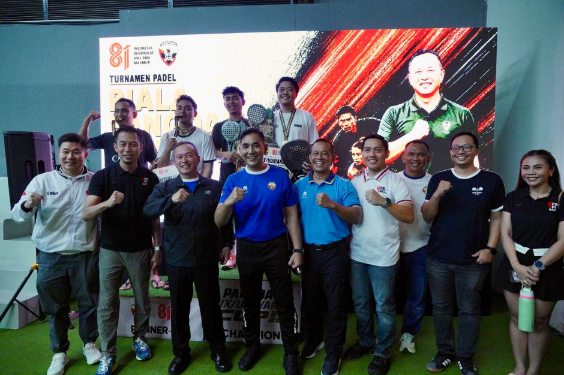 Pangdam IX/Udayana Mayjen TNI Piek Budyakto menutup Turnamen Padel Piala Pangdam IX/Udayana Cup Tahun 2026 di City Padel Bali, Tegal Harum, Denpasar Barat.