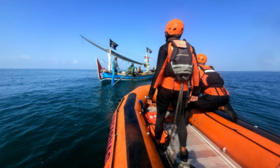 Tim SAR gabungan melakukan pencarian seorang warga negara Inggris yang diduga terseret arus di Pantai Tembles, Desa Penyaringan, Jembrana.