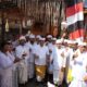 Bupati Adi Arnawa menjadi upasaksi Karya Ngenteg Linggih di Pura Dalem Lebah.
