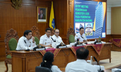 Bupati Badung I Wayan Adi Arnawa dan Wakil Bupati Bagus Alit Sucipta menerima Tim BPK RI Perwakilan Provinsi Bali dalam Entry Meeting Pemeriksaan BPK Semester II Tahun 2026 di Ruang Kriya Gosana, Puspem Badung, Rabu (2/9).