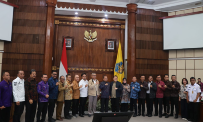 Gubernur Bali Wayan Koster menerima kunjungan kerja Komisi II DPR RI terkait pengawasan aset BMD dan BUMD di Gedung Wiswa Sabha Utama, Kantor Gubernur Bali, Rabu (2/9).