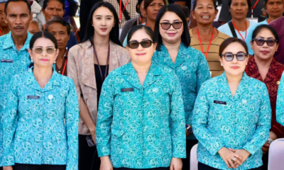 Ketua TP PKK Kabupaten Tabanan Ny. Rai Wahyuni Sanjaya bersama jajaran menghadiri Pasar Rakyat Berbelanja dan Berbagi ke-7 Tahun 2026 PKK Provinsi Bali di Taman Budaya Kapten A.A. Made Karang Chandrabuana, Kabupaten Karangasem, Jumat (4/9/2026).