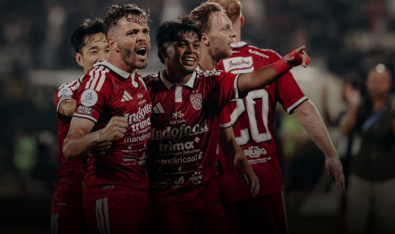 Pemain Bali United FC rayakan kemenangan 2-1 atas PSS Sleman dalam laga BRI Super League 2026/27 di Stadion Kapten I Wayan Dipta