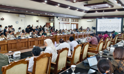 Suasana RDP Pansus TRAP DPRD Bali dengan PT BTID membahas pendalaman materi tukar guling lahan mangrove di Gedung DPRD Bali.