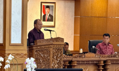 Gubernur Koster Sampaikan Raperda APBD 2026 dan 2027