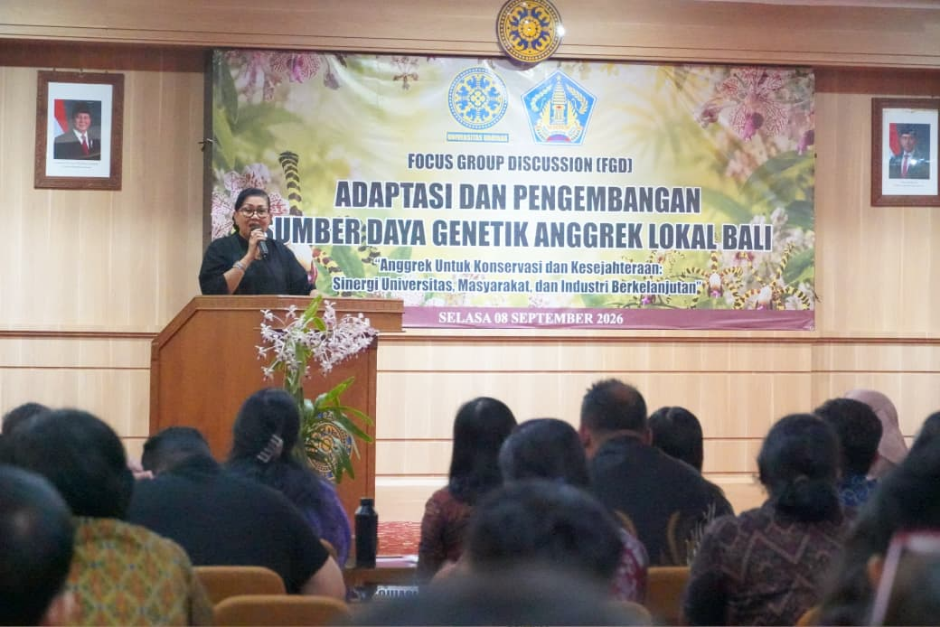 Ketua DPD Persatuan Anggrek Indonesia Bali Ibu Putri Koster menjadi keynote speaker dalam FGD Anggrek Kembali di Universitas Udayana.