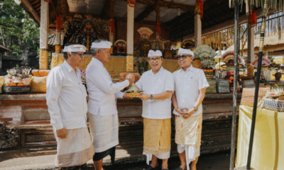 Bupati Adi Arnawa Hadiri Piodalan Desa Adat Selat