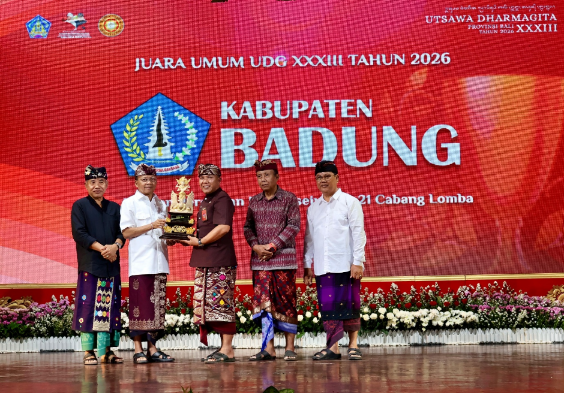 Gubernur Koster Tutup Utsawa Dharma Gita ke-33 Bali