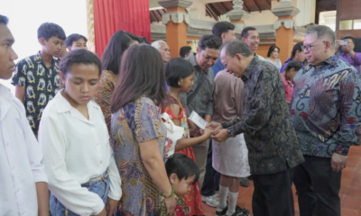 Gubernur Koster Serahkan Dokumen Kependudukan Anak Telantar