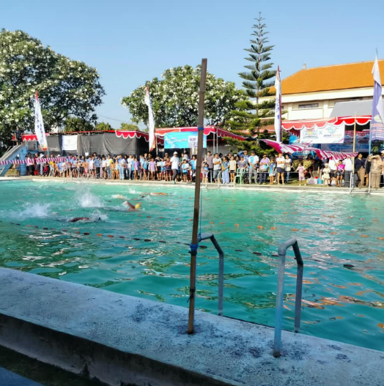 Atlet Berlomba di Mola-Mola Cup II Buleleng