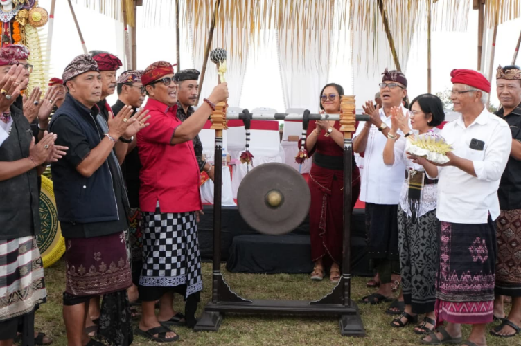 Bupati Sanjaya Buka Pagelaran Budaya Desa Padangan